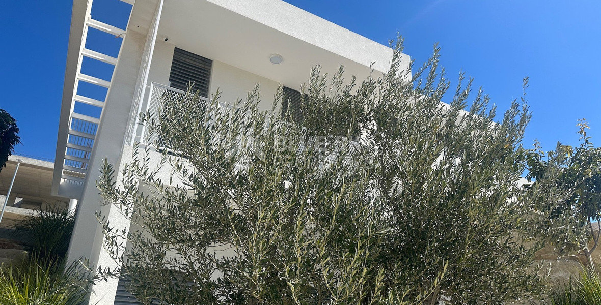 MODERN 6 BEDROOM 5 BATHROOM FURNISHED VILLA IN AN ELEVATED PART OF AGIOS TYCHONAS WITH LOVELY VIEWS