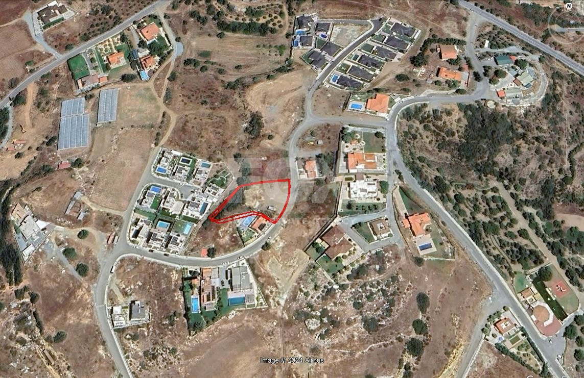 RESIDENTIAL LAND FOR SALE IN PAREKKLISIA