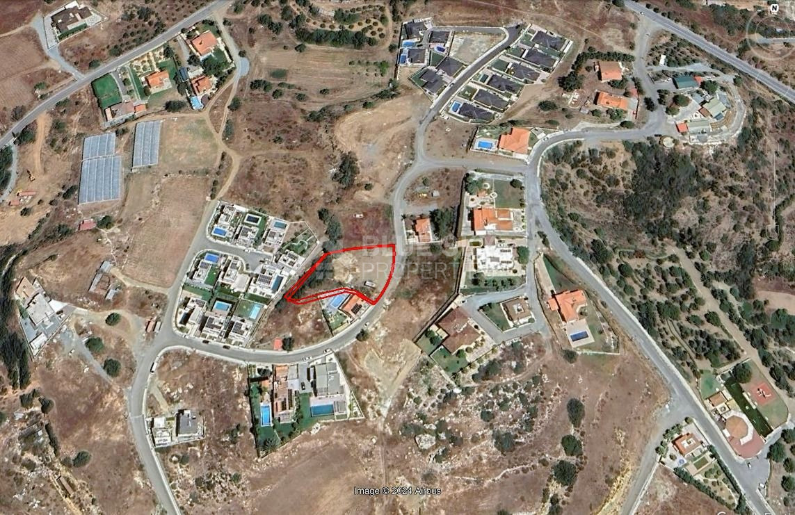 RESIDENTIAL LAND FOR SALE IN PAREKKLISIA