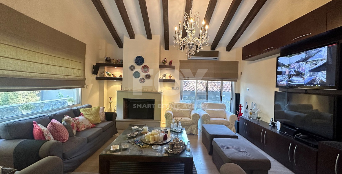 Beautiful 3 bedroom Detached house with 2 bedroom Detached guest house and maid's quarter, swimming pool and gardens