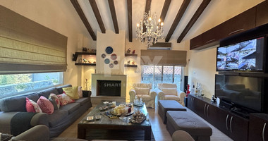 Beautiful 3 bedroom Detached house with 2 bedroom Detached guest house and maid's quarter, swimming pool and gardens