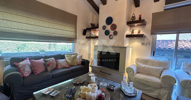 Beautiful 3 bedroom Detached house with 2 bedroom Detached guest house and maid's quarter, swimming pool and gardens