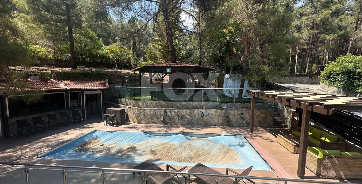 Beautiful 3 bedroom Detached house with 2 bedroom Detached guest house and maid's quarter, swimming pool and gardens