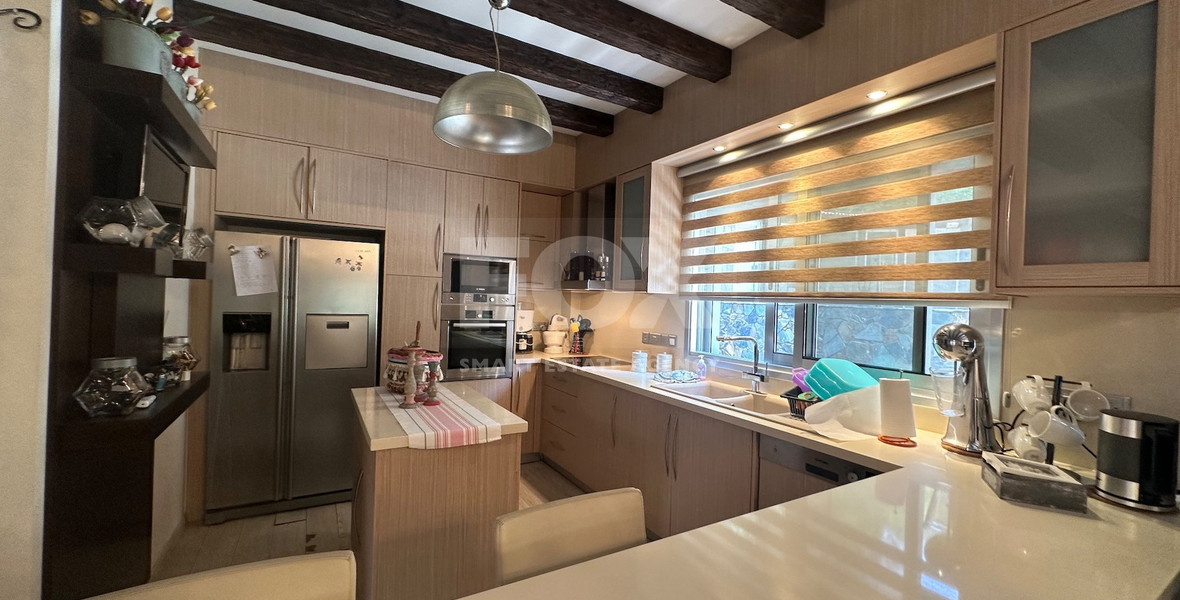 Beautiful 3 bedroom Detached house with 2 bedroom Detached guest house and maid's quarter, swimming pool and gardens