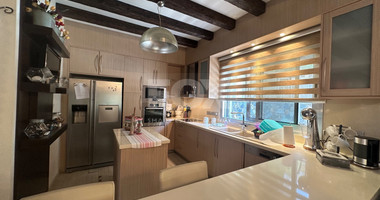 Beautiful 3 bedroom Detached house with 2 bedroom Detached guest house and maid's quarter, swimming pool and gardens