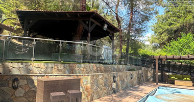 Beautiful 3 bedroom Detached house with 2 bedroom Detached guest house and maid's quarter, swimming pool and gardens