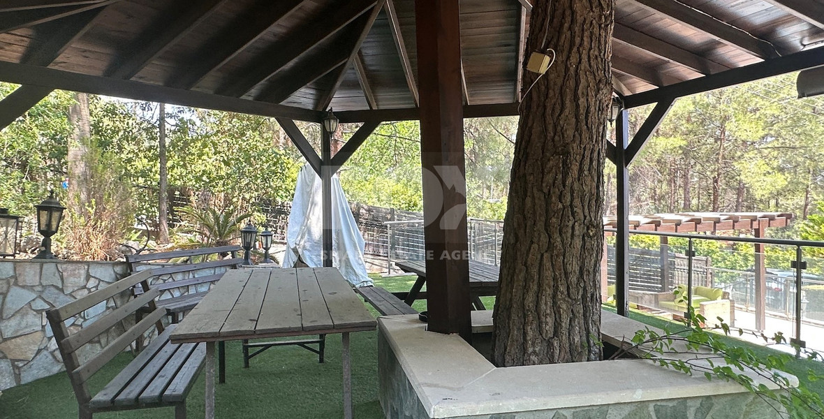 Beautiful 3 bedroom Detached house with 2 bedroom Detached guest house and maid's quarter, swimming pool and gardens