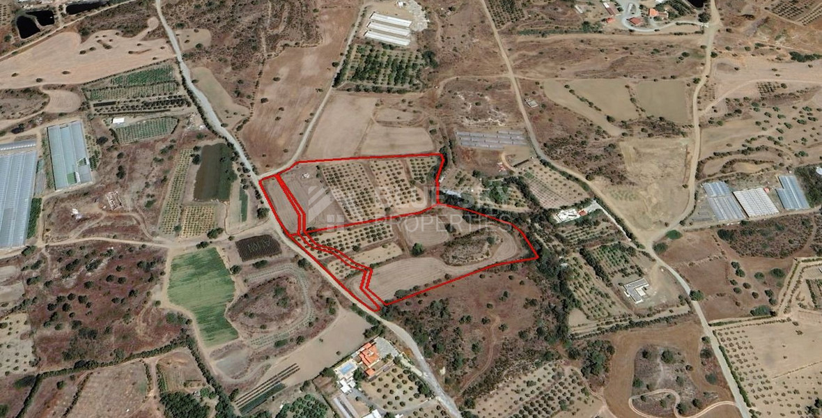 Residential Field for sale in Monagroulli