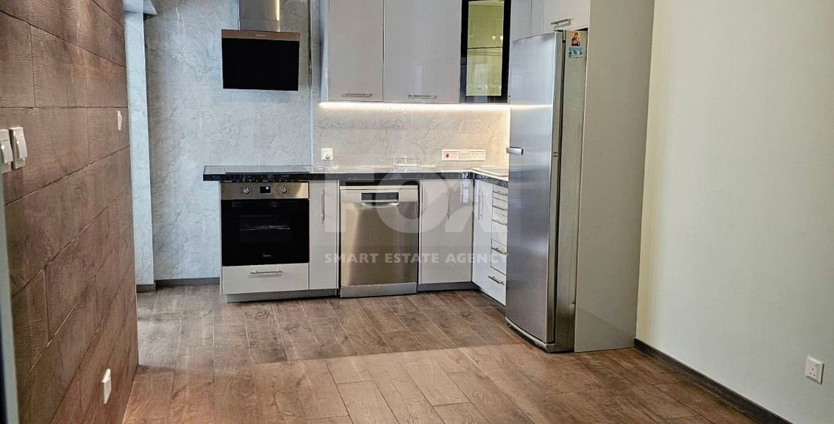 Three-Bedroom Apartment for sale in Neapoli: Renovated, 300m from the Beach