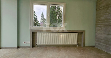 Three-Bedroom Apartment for sale in Neapoli: Renovated, 300m from the Beach