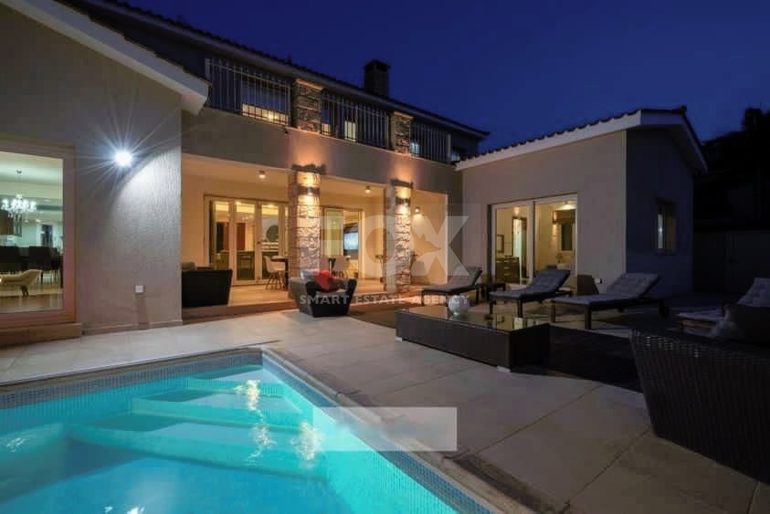 For sale : Stunning 6 bedrooms two-storey villa  in the sought-after area of Universal, Agios Theodoros, Paphos.
