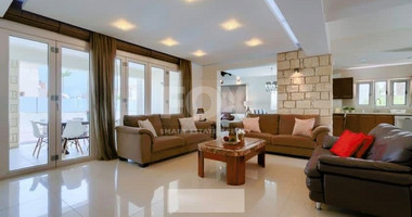 For sale : Stunning 6 bedrooms two-storey villa  in the sought-after area of Universal, Agios Theodoros, Paphos.