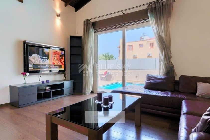 For sale : Stunning 6 bedrooms two-storey villa  in the sought-after area of Universal, Agios Theodoros, Paphos.
