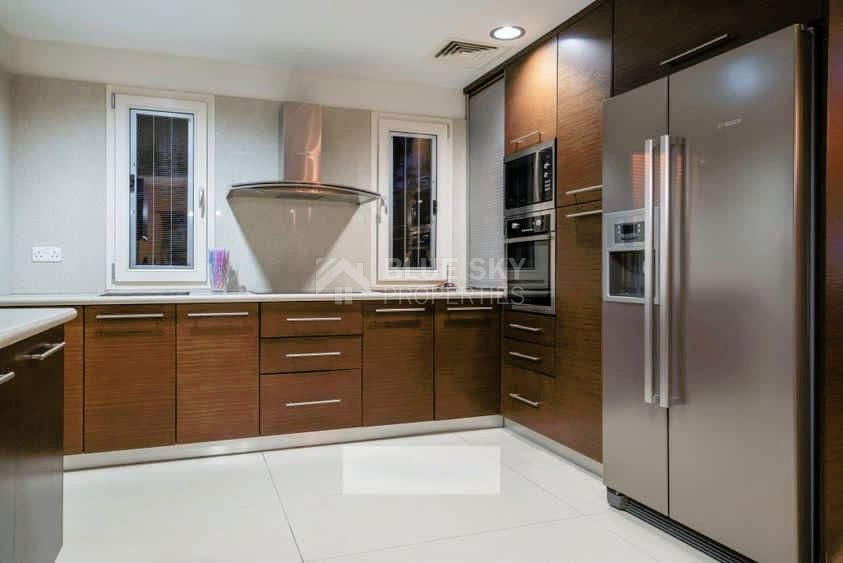 For sale : Stunning 6 bedrooms two-storey villa  in the sought-after area of Universal, Agios Theodoros, Paphos.