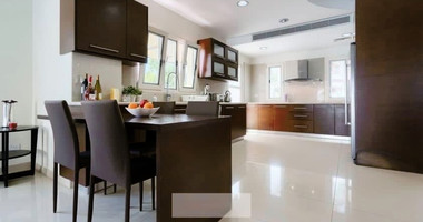 For sale : Stunning 6 bedrooms two-storey villa  in the sought-after area of Universal, Agios Theodoros, Paphos.