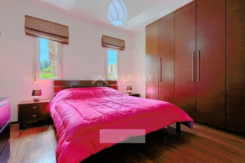 For sale : Stunning 6 bedrooms two-storey villa  in the sought-after area of Universal, Agios Theodoros, Paphos.