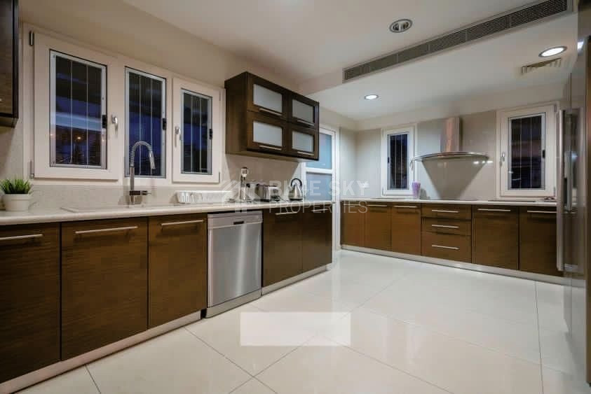 For sale : Stunning 6 bedrooms two-storey villa  in the sought-after area of Universal, Agios Theodoros, Paphos.