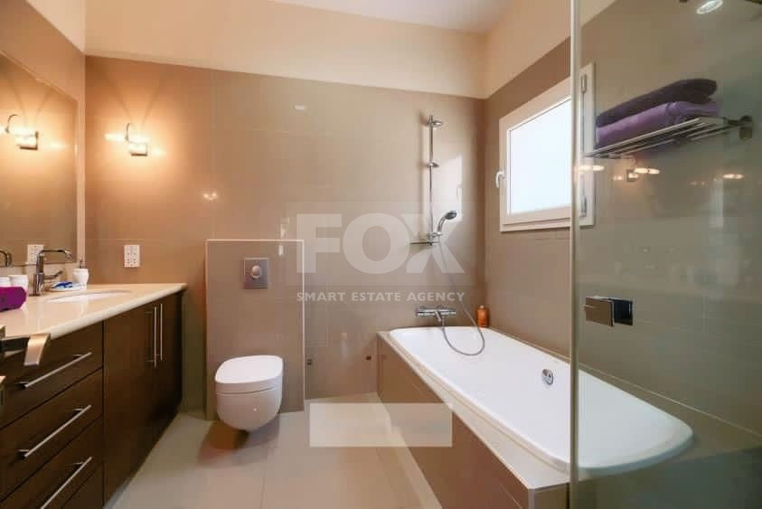 For sale : Stunning 6 bedrooms two-storey villa  in the sought-after area of Universal, Agios Theodoros, Paphos.