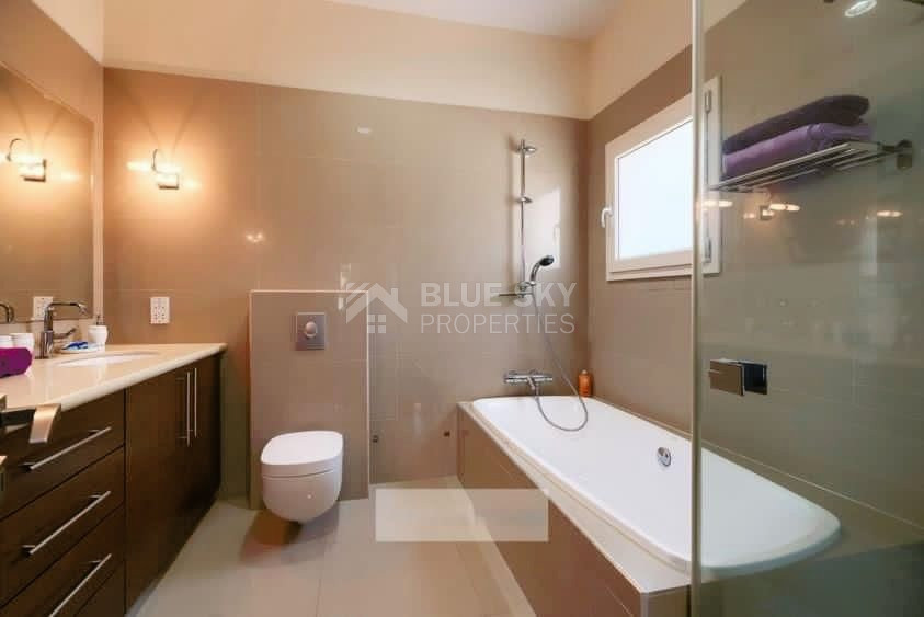 For sale : Stunning 6 bedrooms two-storey villa  in the sought-after area of Universal, Agios Theodoros, Paphos.