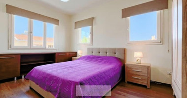 For sale : Stunning 6 bedrooms two-storey villa  in the sought-after area of Universal, Agios Theodoros, Paphos.