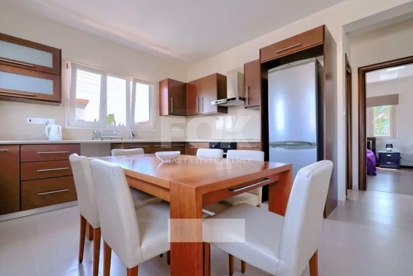 For sale : Stunning 6 bedrooms two-storey villa  in the sought-after area of Universal, Agios Theodoros, Paphos.