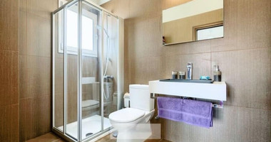 For sale : Stunning 6 bedrooms two-storey villa  in the sought-after area of Universal, Agios Theodoros, Paphos.