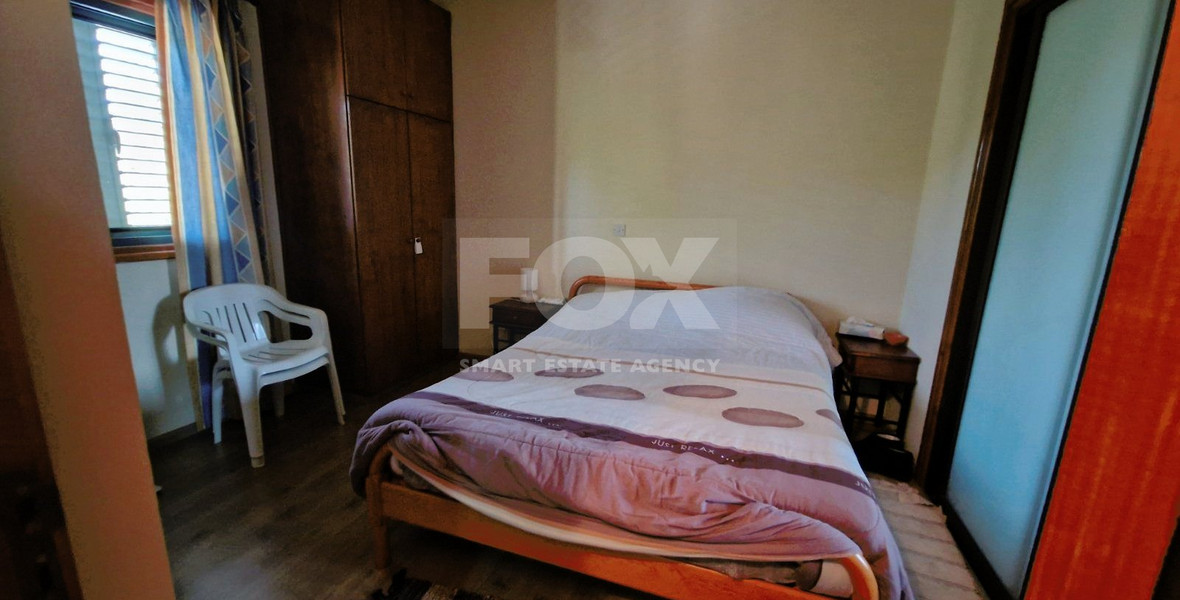 Beautiful three-bedroom house with big garden and common swimming pool in Mandria, Limassol