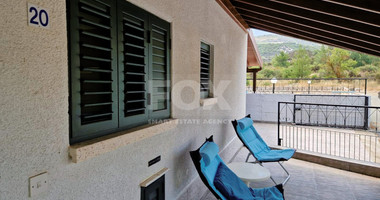 Beautiful three-bedroom house with big garden and common swimming pool in Mandria, Limassol
