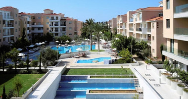 Three bedroom townhouse with roof terrace