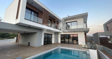 LOVELY MODERN VILLA IN PRIME LOCATION READY TO MOVE IN WITH READY TITLE DEED.