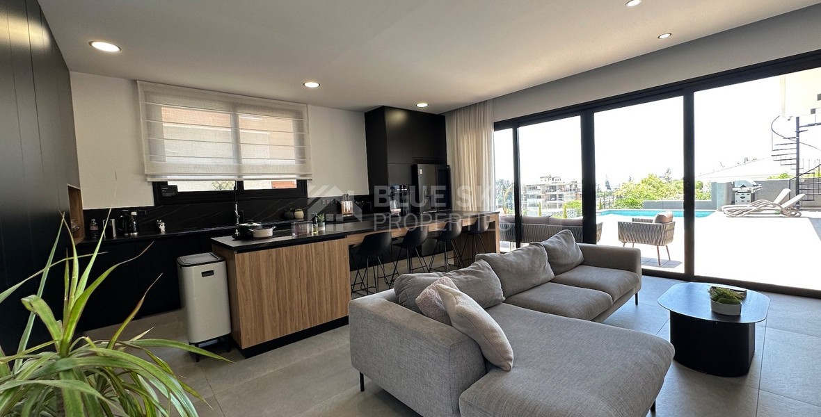 LOVELY MODERN VILLA IN PRIME LOCATION READY TO MOVE IN WITH READY TITLE DEED.