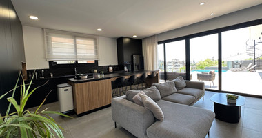 LOVELY MODERN VILLA IN PRIME LOCATION READY TO MOVE IN WITH READY TITLE DEED.