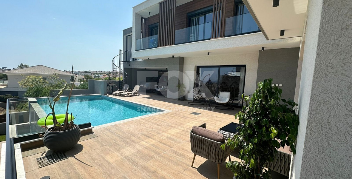 LOVELY MODERN VILLA IN PRIME LOCATION READY TO MOVE IN WITH READY TITLE DEED.