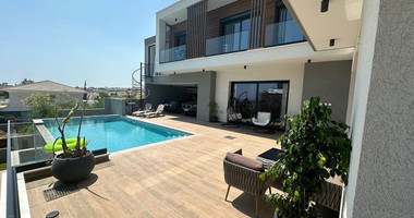 LOVELY MODERN VILLA IN PRIME LOCATION READY TO MOVE IN WITH READY TITLE DEED.