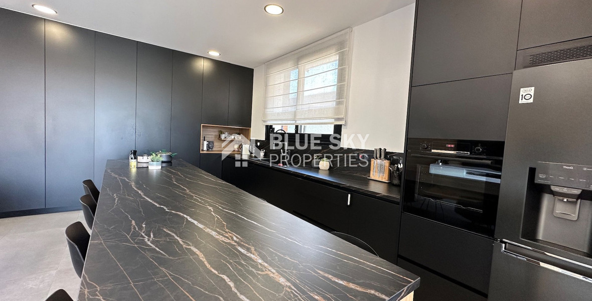 LOVELY MODERN VILLA IN PRIME LOCATION READY TO MOVE IN WITH READY TITLE DEED.