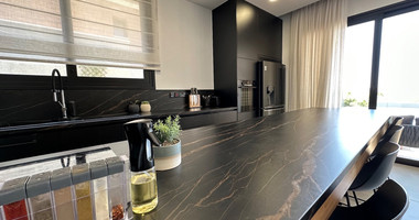 LOVELY MODERN VILLA IN PRIME LOCATION READY TO MOVE IN WITH READY TITLE DEED.