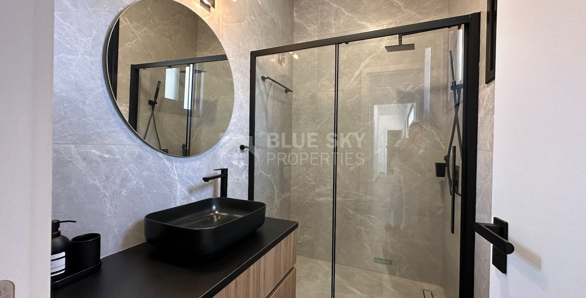 LOVELY MODERN VILLA IN PRIME LOCATION READY TO MOVE IN WITH READY TITLE DEED.