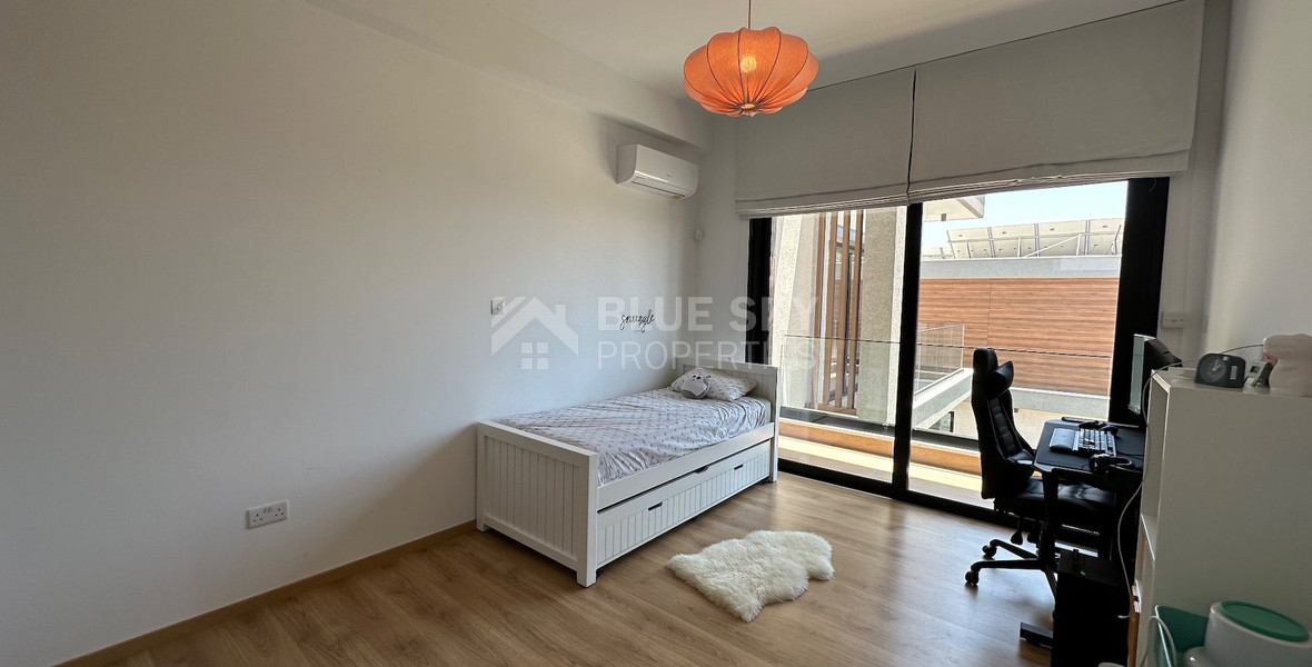 LOVELY MODERN VILLA IN PRIME LOCATION READY TO MOVE IN WITH READY TITLE DEED.