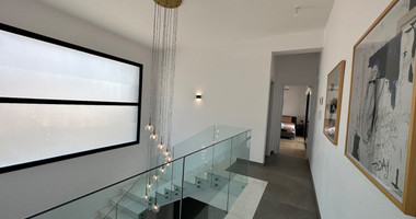 LOVELY MODERN VILLA IN PRIME LOCATION READY TO MOVE IN WITH READY TITLE DEED.