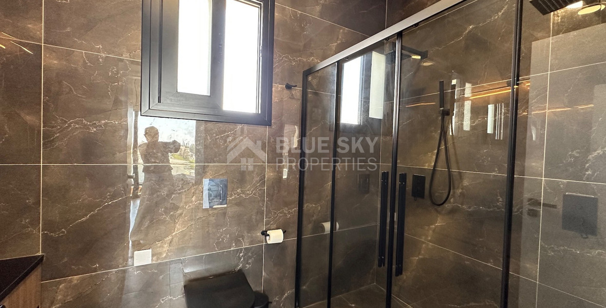 LOVELY MODERN VILLA IN PRIME LOCATION READY TO MOVE IN WITH READY TITLE DEED.