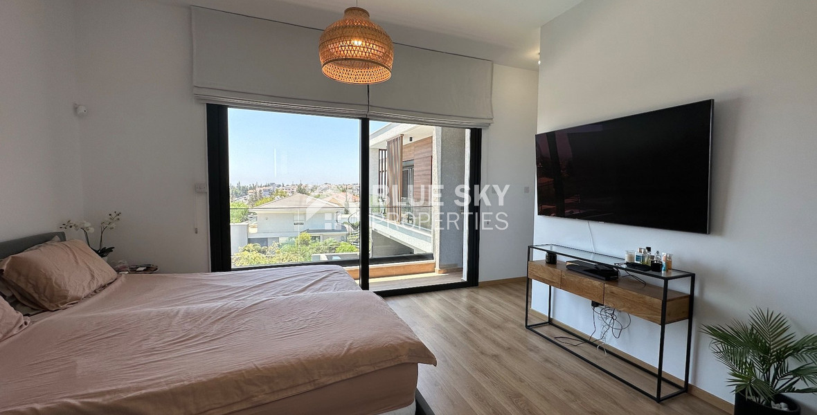 LOVELY MODERN VILLA IN PRIME LOCATION READY TO MOVE IN WITH READY TITLE DEED.