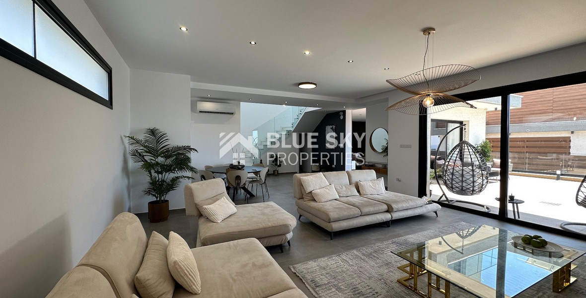 LOVELY MODERN VILLA IN PRIME LOCATION READY TO MOVE IN WITH READY TITLE DEED.