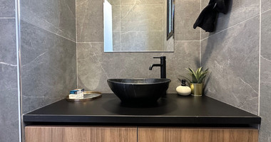 LOVELY MODERN VILLA IN PRIME LOCATION READY TO MOVE IN WITH READY TITLE DEED.