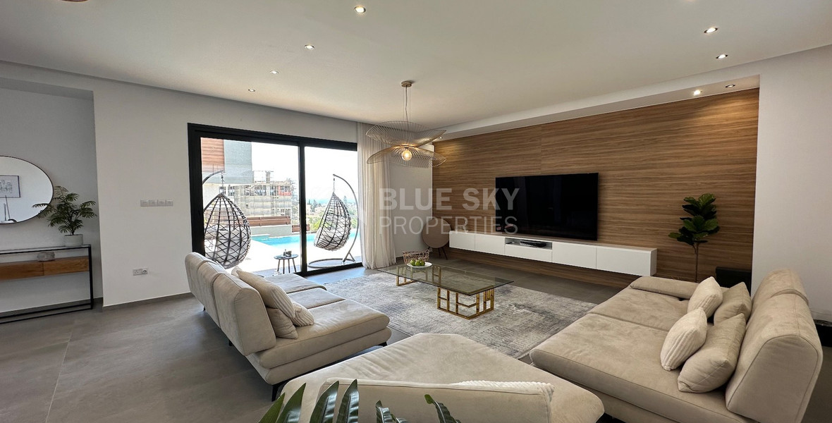 LOVELY MODERN VILLA IN PRIME LOCATION READY TO MOVE IN WITH READY TITLE DEED.