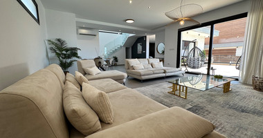 LOVELY MODERN VILLA IN PRIME LOCATION READY TO MOVE IN WITH READY TITLE DEED.