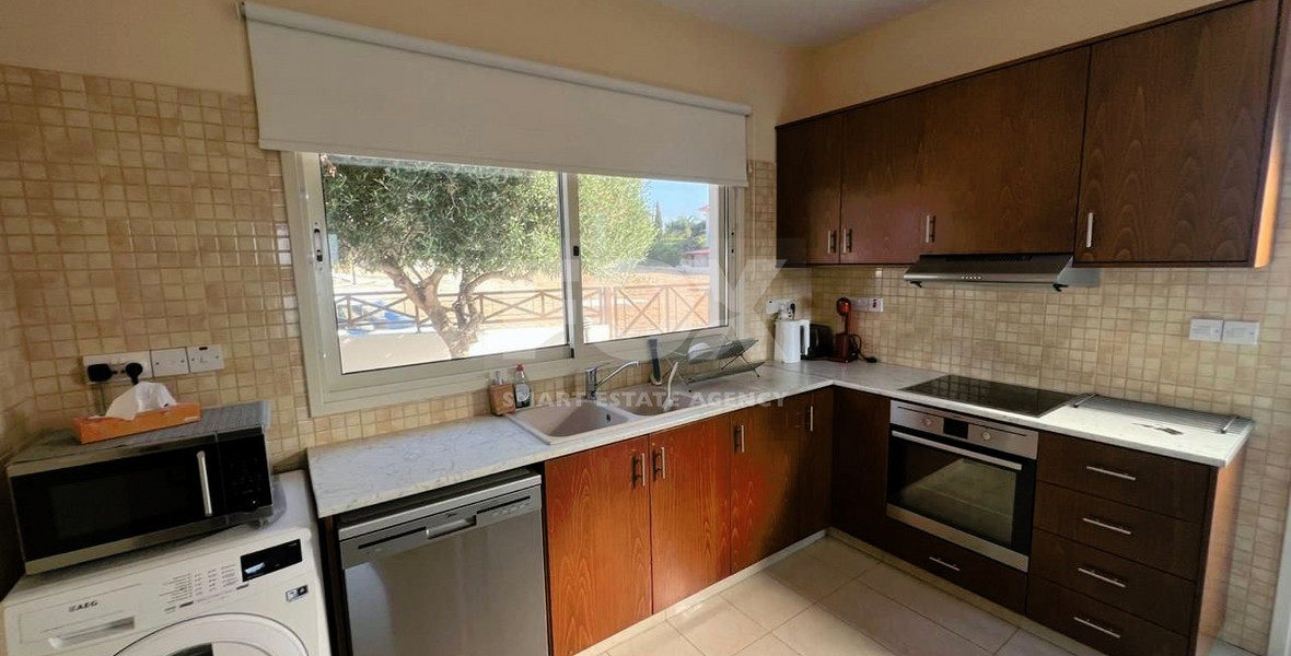 Three Bed House To Rent In Pissouri Limassol Cyprus