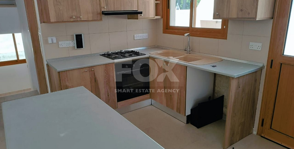 UNFURNISHED THREE BEDROOM DETACHED HOUSE CENTRAL LIMASSOL