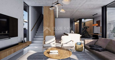 Brand New-Luxury Specification-Modern Design Three Bedroom Detached House