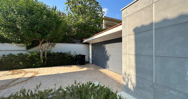 FOR SALE LUXURY FURNISHED 4 BEDROOM VILLA WITH SEPARATE MAIDS QUARTER WITH BEAUTIFUL GARDENS AND POOL IN GERMASOGIA AREA.