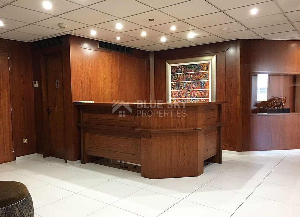 Luxury office in Agia Zoni 210 Sqm with 3 parkings